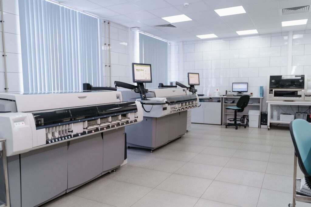 lithography services — תמונה: Tima Miroshnichenko (Pexels)